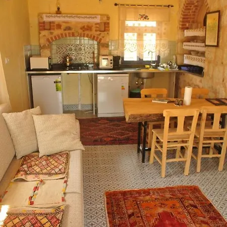 Siir Ev Kekova 3*