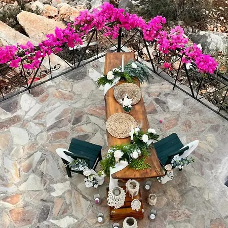 Siir Ev Kekova