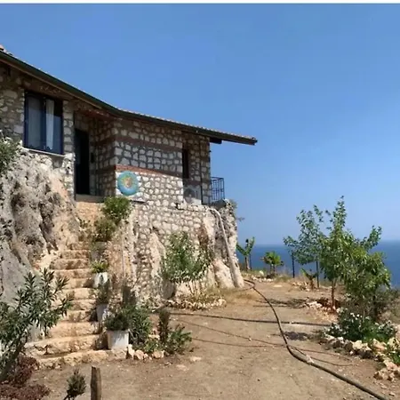 Ξενοδοχείο με διαμερίσματα Siir Ev Kekova
